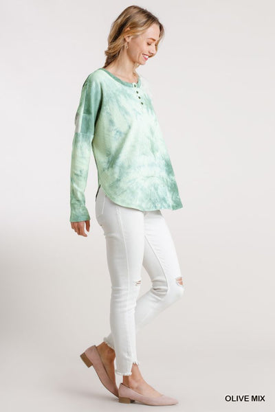 Tie Dye Round Neck Ribbed Button Front Top With Round Hem